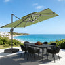 Parasol déporté Patioslife Aegis Pro avec éclairage LED et housse de protection, baleines et mât en aluminium à revêtement thermolaqué — Idéal pour jardins et terrasses
